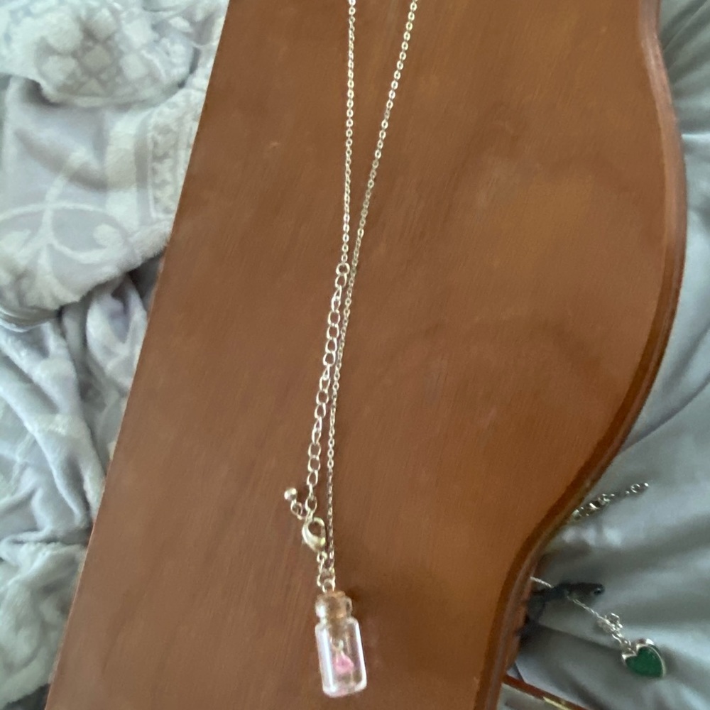 Jewelry - Picture 4 of 14